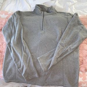 North Face Quarter zip pull over
